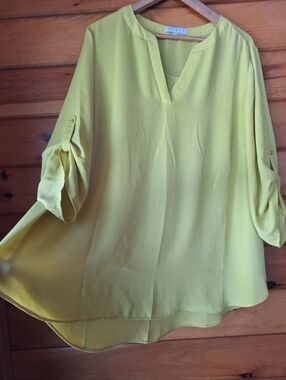 Chaus Chartreuse Yellow V-Neck Tunic Top